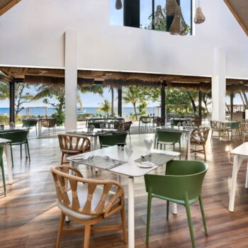 IOL_Restaurant Interior001